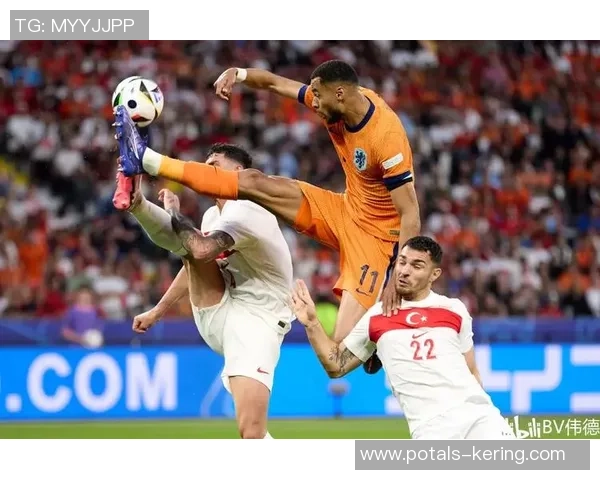 U19意大利与英格兰激战正酣青年才俊争夺欧洲足球荣耀